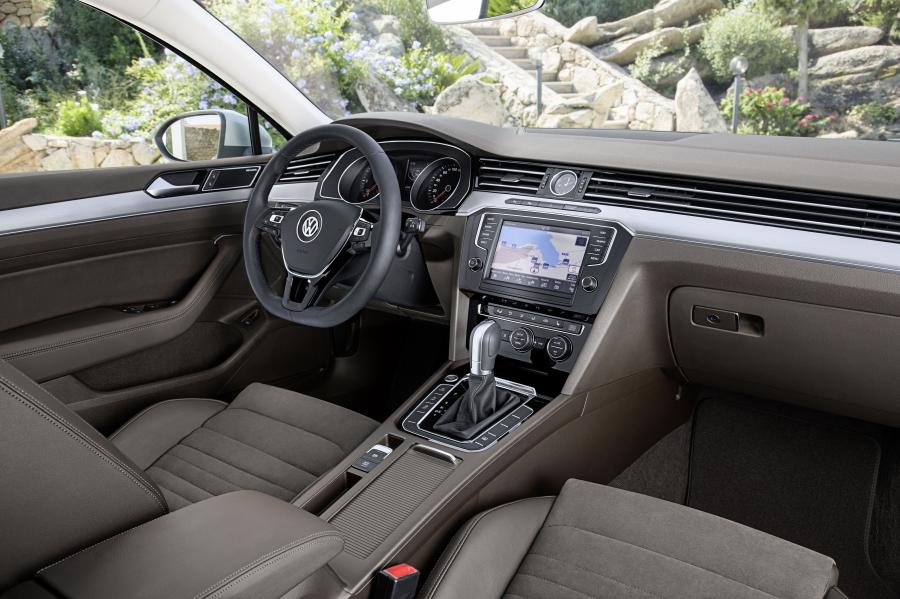  Volkswagen Passat 4-Motion 2014 года  (фото 10 из 21)